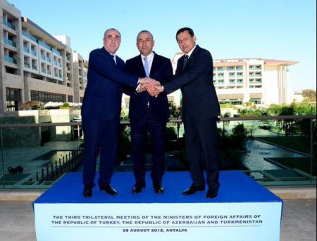 Çavuşoğlu Əliyev, Ərdoğan və Berdımuhəmmədovun üçtərəfli görüşündən danışdı