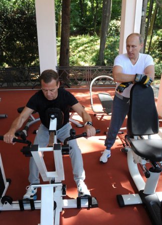 Putin və Medvedev birgə məşq etdilər