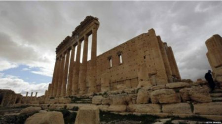 İŞİD Roma tarixini məhv etdi