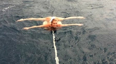 Azərbaycanlı biznesmenin keçmiş sevgilisi bu fotolarla gündəmdə
