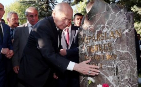 Baxçalı Davudoğluna zəmzəm suyu ilə cavab verdi