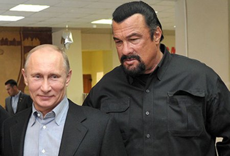 Putin Stiven Siqal ilə döyüşməkdən imtina etdi