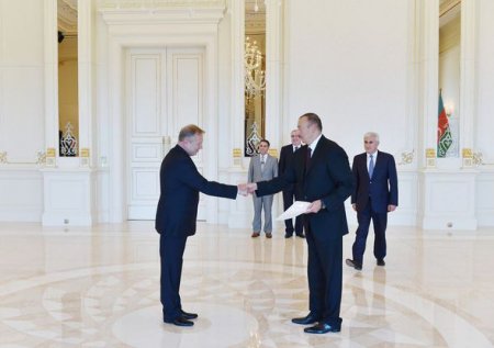 İlham Əliyev Belarusun yeni səfirini qəbul etdi