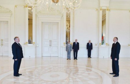 İlham Əliyev Belarusun yeni səfirini qəbul etdi