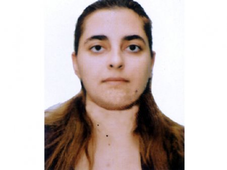 Salyan sakini həyat yoldaşını və qızını axtarır