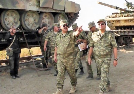Azərbaycanın yüzlərlə tankı döyüşə hazır vəziyyətə gətirildi