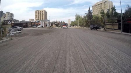 Binəqədi rayonunda bir neçə küçə təmir olunur