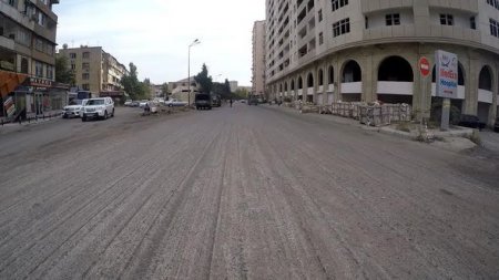 Binəqədi rayonunda bir neçə küçə təmir olunur