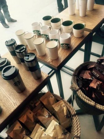 Bakıda “Starbucks” açıldı