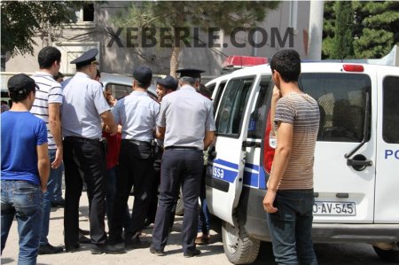Sumqayıtda ara qarışdı: yol bağlandı, intihara cəhd olundu