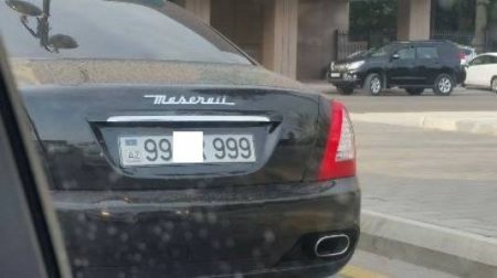 Bakının bahalı maşınları cərimə meydançasında