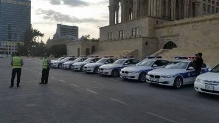 Bakının bahalı maşınları cərimə meydançasında