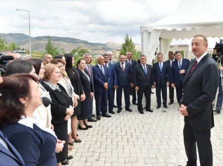 İlham Əliyev: Yenə də Avropada faşizm baş qaldırır?!