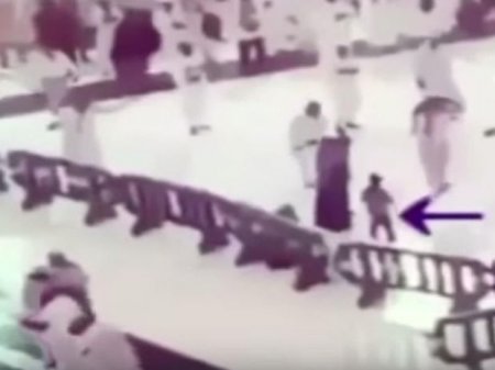 Məkkədə uşaq anasını xilas etdi, özü öldü