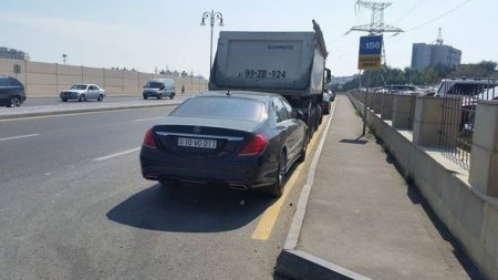 Bakının ən bahalı maşınları cərimə meydançasına salındı