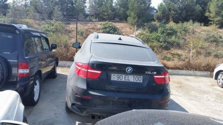 Bakının ən bahalı maşınları cərimə meydançasına salındı