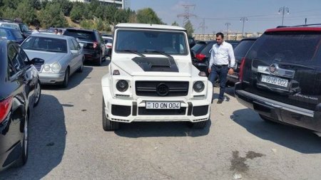 Bakının ən bahalı maşınları cərimə meydançasına salındı