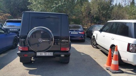 Bakının ən bahalı maşınları cərimə meydançasına salındı