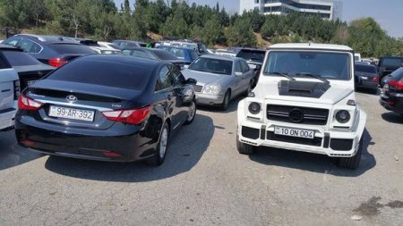 Bakının ən bahalı maşınları cərimə meydançasına salındı