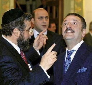 Telman İsmayılov mühasirədə: “Şokdadır və heç kimlə danışmaq istəmir...” Telman İsmayılov mühasirədə: “Şokdadır və heç kimlə danışmaq istəmir...”