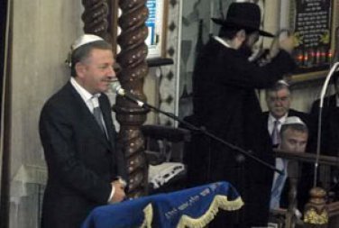 Telman İsmayılov mühasirədə: “Şokdadır və heç kimlə danışmaq istəmir...” Telman İsmayılov mühasirədə: “Şokdadır və heç kimlə danışmaq istəmir...”