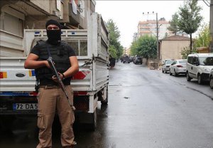 Türkiyədə İŞİD-lə qanlı toqquşma: 2 polis şəhid oldu, 4 terrorçu öldürüldü