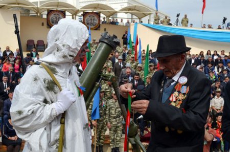 Müdafiə Nazirliyi cəbhə bölgəsində tədbir keçirib
