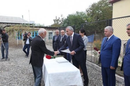 Müharibə əlilləri və şəhid ailələrinə mənzillər verildi