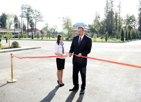 İlham Əliyevin Ucar və Göyçay rayonlarına səfəri İlham Əliyevin Ucar və Göyçay rayonlarına səfəri