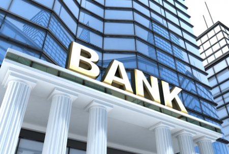 Bu bank müştərilərin məzənnə itkilərini öz üzərinə götürdü