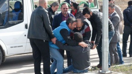 Türkiyədə azərbaycanca ağı: Yandım balam, lay-lay balam...