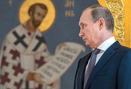 Putin müqəddəs mətnləri toxunulmaz etməyi təklif etdi