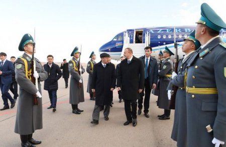 İlham Əliyev Qazaxıstana getdi