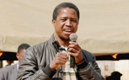 Zambiya prezidenti milli valyutanın məzənnəsini dualarla artırır