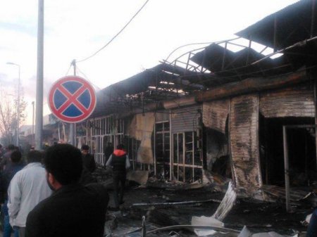 Saatlıda ticarət mərkəzi yandı
