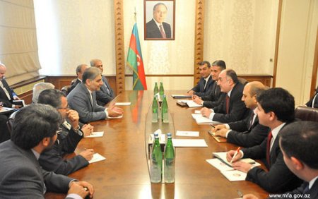 Elmar Məmmədyarov Şərqi Azərbaycan vilayətinin valisini qəbul etdi