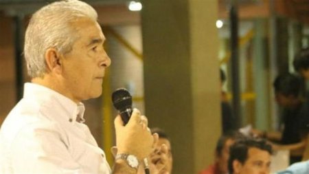 Argentinada mer olmaq istəyən namizəd debat zamanı öldü