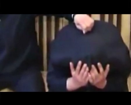 Atasını baltalayan oğlanın işi üzrə prokurorun protesti təmin edilmədi