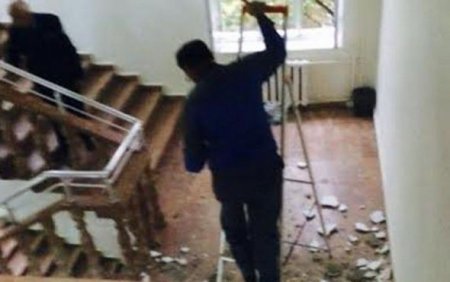 Bakıda universitetin tavanı çökdü