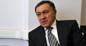 Araz Ağalarov: “Mənzilimin qapısına dinamit qoyublar...”