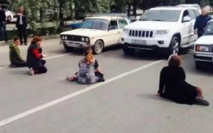 Sumqayıtın əsas girişi bağlandı