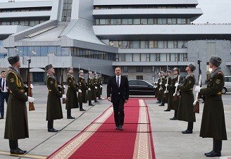 İlham Əliyevin Belarusa səfəri başa çatdı İlham Əliyevin Belarusa səfəri başa çatdı