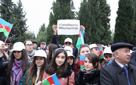 Bakıda “Bayraq yürüşü” keçirildi
