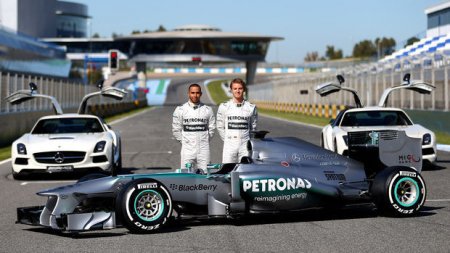 “Mercedes”in pilotu İnterlaqosu fəth etmək niyyətindədir