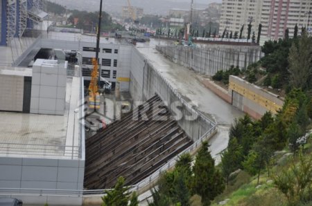 Sürüşən avtovağzalda vəziyyət gərginləşdi