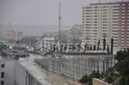 Sürüşən avtovağzalda vəziyyət gərginləşdi