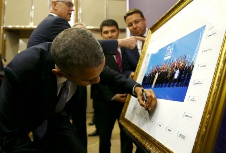 Obama solaxay, Putinlə Əliyev yan-yana...