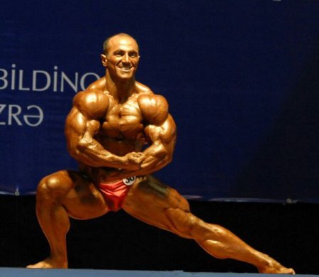 Vüqar Verdiyev mütləq çempion oldu