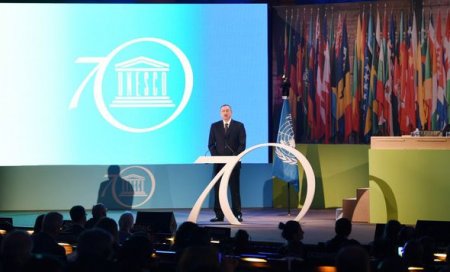İlham Əliyev UNESCO Baş Konfransının Liderlər Forumunda