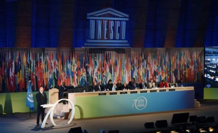 İlham Əliyev UNESCO Baş Konfransının Liderlər Forumunda